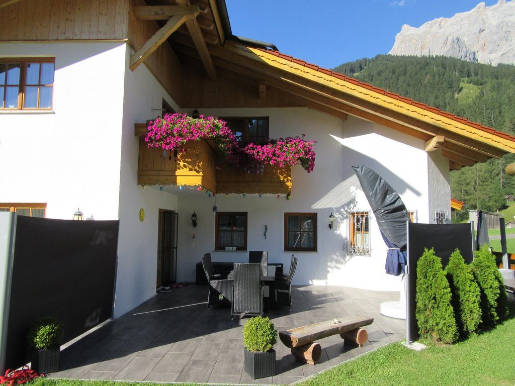 Alpen-Chalet Ehrwald Extérieur photo