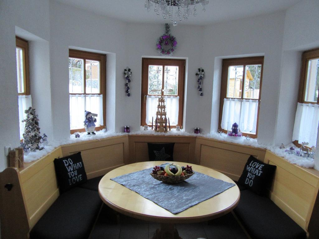 Alpen-Chalet Ehrwald Extérieur photo